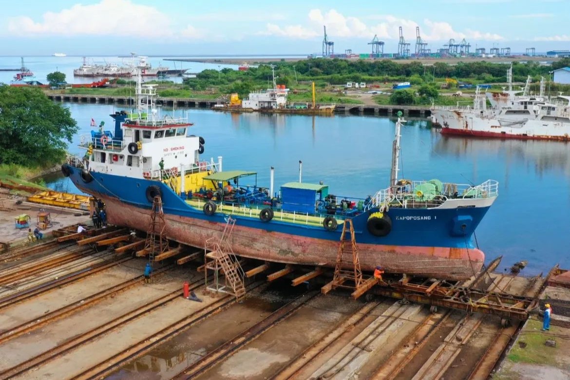 Side Slipway — Makassar