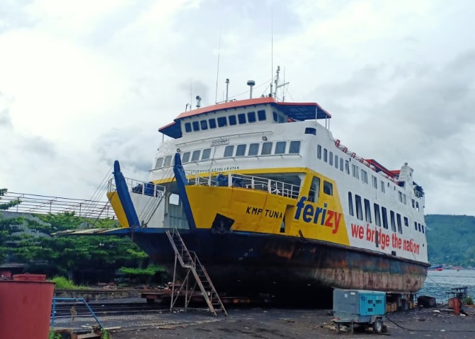 Docking Repair KMP Tuna milik PT ASDP Indonesia Ferry (Persero) Cabang Ternate
