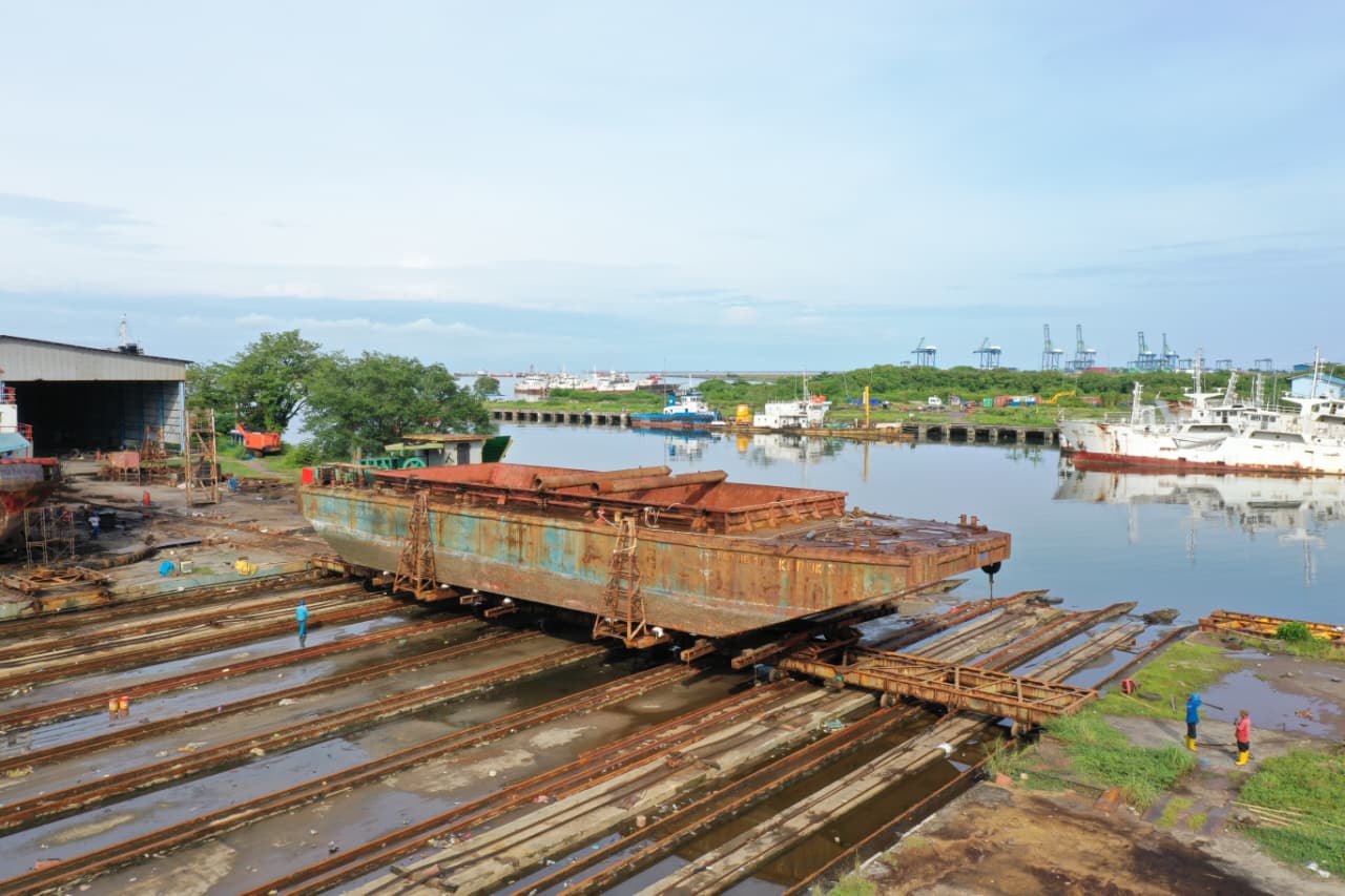 Docking repair kapal KGM. HB-18 milik PT Karya Anugerah Inma